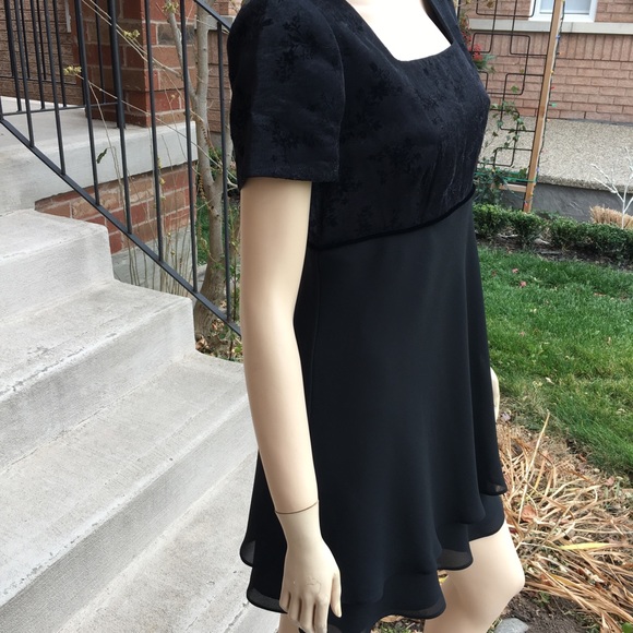 Donna Ricco New York Petite Little Black Dress - Picture 5 of 9